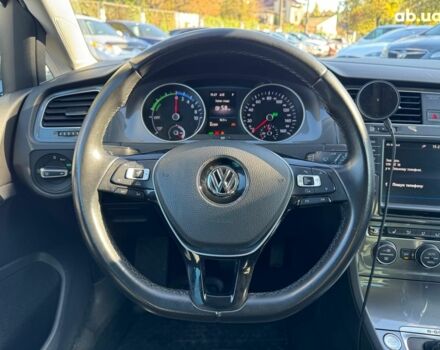 Серый Фольксваген e-Golf, объемом двигателя 0 л и пробегом 72 тыс. км за 11390 $, фото 27 на Automoto.ua