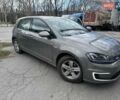Серый Фольксваген e-Golf, объемом двигателя 0 л и пробегом 90 тыс. км за 10300 $, фото 2 на Automoto.ua