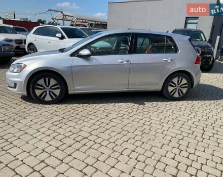 Серый Фольксваген e-Golf, объемом двигателя 0 л и пробегом 115 тыс. км за 8500 $, фото 3 на Automoto.ua
