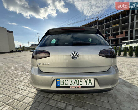 Серый Фольксваген e-Golf, объемом двигателя 0 л и пробегом 53 тыс. км за 11000 $, фото 4 на Automoto.ua