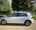 Серый Фольксваген e-Golf, объемом двигателя 0 л и пробегом 65 тыс. км за 10500 $, фото 2 на Automoto.ua