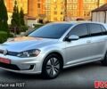 Серый Фольксваген e-Golf, объемом двигателя 80 л и пробегом 123 тыс. км за 9900 $, фото 1 на Automoto.ua