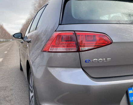 Сірий Фольксваген e-Golf, об'ємом двигуна 0 л та пробігом 87 тис. км за 11800 $, фото 13 на Automoto.ua