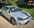 Серый Фольксваген e-Golf, объемом двигателя 0 л и пробегом 65 тыс. км за 10500 $, фото 1 на Automoto.ua