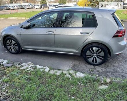 Серый Фольксваген e-Golf, объемом двигателя 0 л и пробегом 70 тыс. км за 13400 $, фото 19 на Automoto.ua