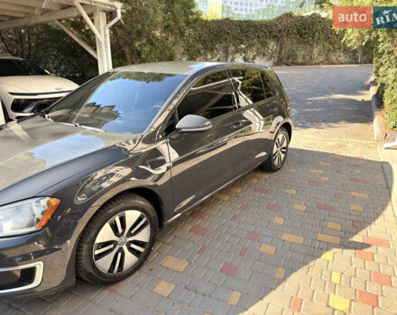 Серый Фольксваген e-Golf, объемом двигателя 0 л и пробегом 165 тыс. км за 8800 $, фото 6 на Automoto.ua