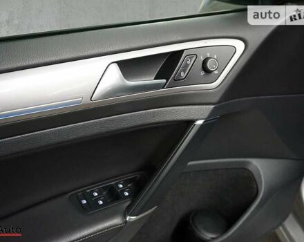 Серый Фольксваген e-Golf, объемом двигателя 0 л и пробегом 85 тыс. км за 10250 $, фото 14 на Automoto.ua