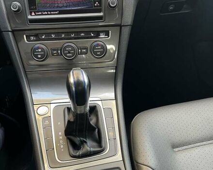 Сірий Фольксваген e-Golf, об'ємом двигуна 0 л та пробігом 63 тис. км за 16750 $, фото 8 на Automoto.ua