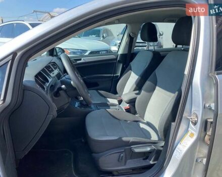 Серый Фольксваген e-Golf, объемом двигателя 0 л и пробегом 115 тыс. км за 8500 $, фото 16 на Automoto.ua