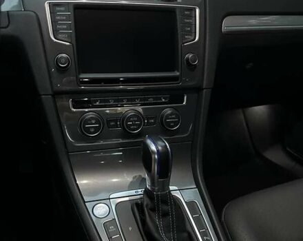 Сірий Фольксваген e-Golf, об'ємом двигуна 0 л та пробігом 63 тис. км за 16750 $, фото 6 на Automoto.ua