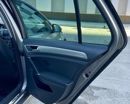 Серый Фольксваген e-Golf, объемом двигателя 0 л и пробегом 119 тыс. км за 10700 $, фото 48 на Automoto.ua