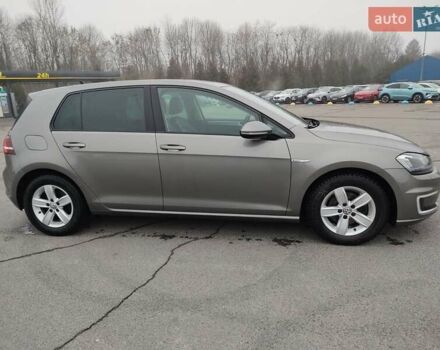 Сірий Фольксваген e-Golf, об'ємом двигуна 0 л та пробігом 117 тис. км за 8600 $, фото 11 на Automoto.ua