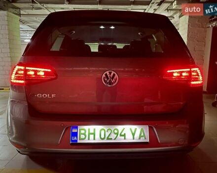 Серый Фольксваген e-Golf, объемом двигателя 0 л и пробегом 119 тыс. км за 10700 $, фото 58 на Automoto.ua