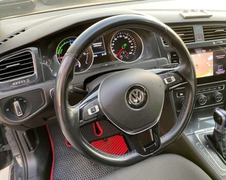 Сірий Фольксваген e-Golf, об'ємом двигуна 0 л та пробігом 22 тис. км за 13800 $, фото 13 на Automoto.ua