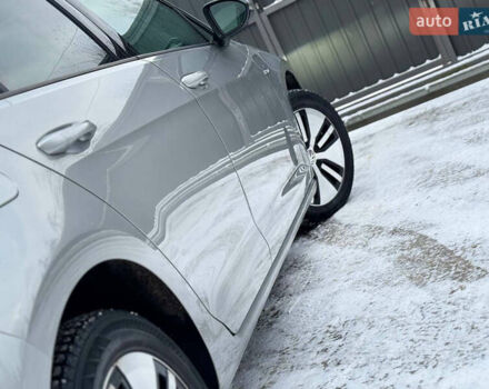 Серый Фольксваген e-Golf, объемом двигателя 0 л и пробегом 148 тыс. км за 12350 $, фото 35 на Automoto.ua
