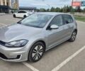Серый Фольксваген e-Golf, объемом двигателя 0 л и пробегом 142 тыс. км за 11999 $, фото 1 на Automoto.ua