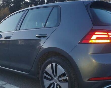 Серый Фольксваген e-Golf, объемом двигателя 0 л и пробегом 150 тыс. км за 11900 $, фото 8 на Automoto.ua