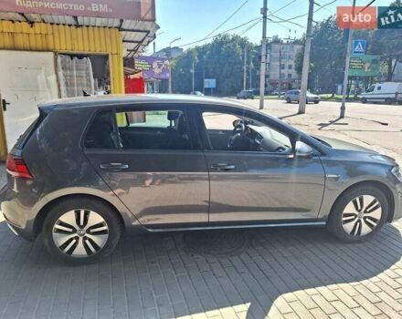 Серый Фольксваген e-Golf, объемом двигателя 0 л и пробегом 160 тыс. км за 13100 $, фото 4 на Automoto.ua