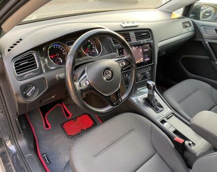 Сірий Фольксваген e-Golf, об'ємом двигуна 0 л та пробігом 22 тис. км за 13800 $, фото 10 на Automoto.ua