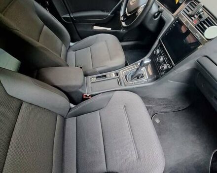 Серый Фольксваген e-Golf, объемом двигателя 0 л и пробегом 160 тыс. км за 13100 $, фото 2 на Automoto.ua