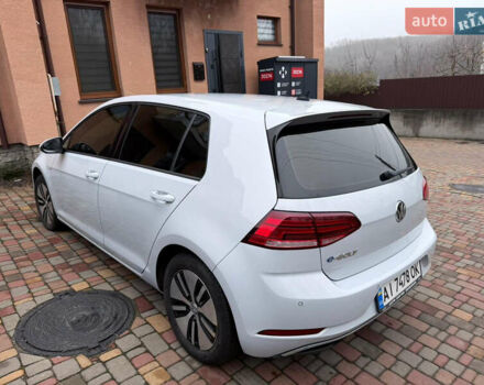 Серый Фольксваген e-Golf, объемом двигателя 0 л и пробегом 77 тыс. км за 13500 $, фото 3 на Automoto.ua