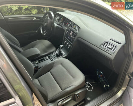 Серый Фольксваген e-Golf, объемом двигателя 0 л и пробегом 250 тыс. км за 12500 $, фото 2 на Automoto.ua