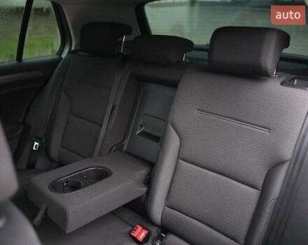 Серый Фольксваген e-Golf, объемом двигателя 0 л и пробегом 28 тыс. км за 12900 $, фото 24 на Automoto.ua