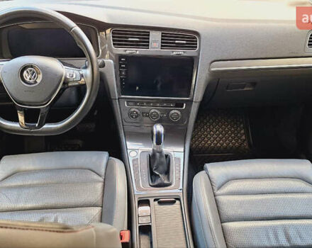 Сірий Фольксваген e-Golf, об'ємом двигуна 0 л та пробігом 103 тис. км за 13772 $, фото 21 на Automoto.ua