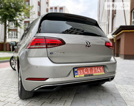 Серый Фольксваген e-Golf, объемом двигателя 0 л и пробегом 206 тыс. км за 15950 $, фото 4 на Automoto.ua