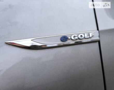 Серый Фольксваген e-Golf, объемом двигателя 0 л и пробегом 33 тыс. км за 17000 $, фото 54 на Automoto.ua