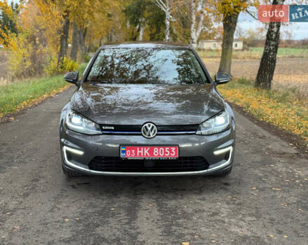 Серый Фольксваген e-Golf, объемом двигателя 0 л и пробегом 194 тыс. км за 11650 $, фото 1 на Automoto.ua
