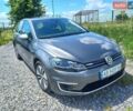 Серый Фольксваген e-Golf, объемом двигателя 0 л и пробегом 111 тыс. км за 12300 $, фото 2 на Automoto.ua