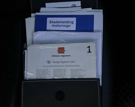 Серый Фольксваген e-Golf, объемом двигателя 0 л и пробегом 103 тыс. км за 15300 $, фото 22 на Automoto.ua