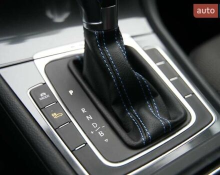 Серый Фольксваген e-Golf, объемом двигателя 0 л и пробегом 28 тыс. км за 12900 $, фото 21 на Automoto.ua