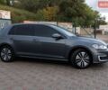Серый Фольксваген e-Golf, объемом двигателя 0 л и пробегом 98 тыс. км за 14000 $, фото 2 на Automoto.ua