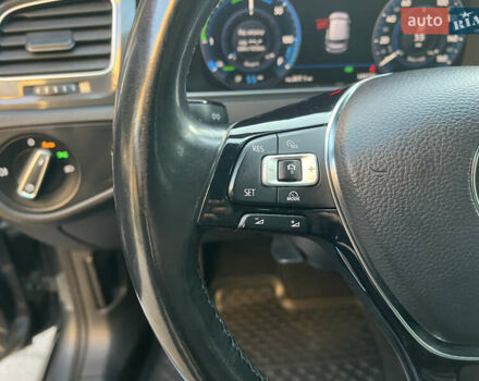 Серый Фольксваген e-Golf, объемом двигателя 0 л и пробегом 149 тыс. км за 12999 $, фото 14 на Automoto.ua
