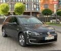 Серый Фольксваген e-Golf, объемом двигателя 0 л и пробегом 117 тыс. км за 12300 $, фото 1 на Automoto.ua