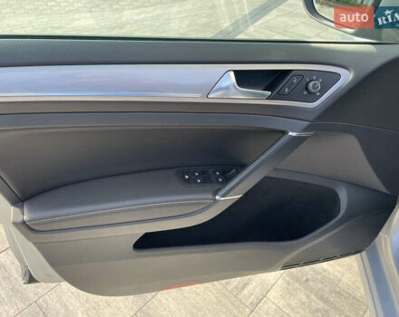 Серый Фольксваген e-Golf, объемом двигателя 0 л и пробегом 76 тыс. км за 9300 $, фото 14 на Automoto.ua