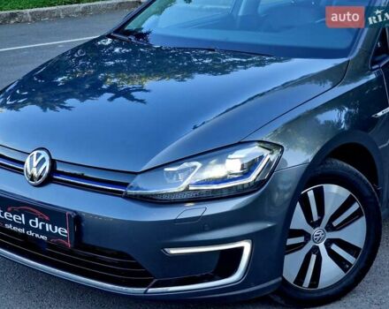 Сірий Фольксваген e-Golf, об'ємом двигуна 0 л та пробігом 148 тис. км за 13999 $, фото 1 на Automoto.ua