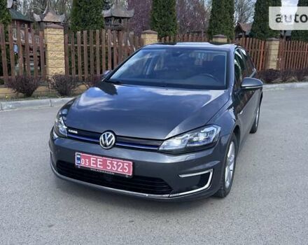 Серый Фольксваген e-Golf, объемом двигателя 0 л и пробегом 150 тыс. км за 14900 $, фото 3 на Automoto.ua