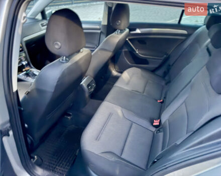 Серый Фольксваген e-Golf, объемом двигателя 0 л и пробегом 151 тыс. км за 12400 $, фото 12 на Automoto.ua