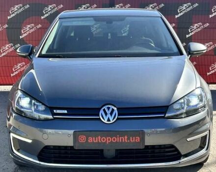 Серый Фольксваген e-Golf, объемом двигателя 0 л и пробегом 161 тыс. км за 13100 $, фото 1 на Automoto.ua