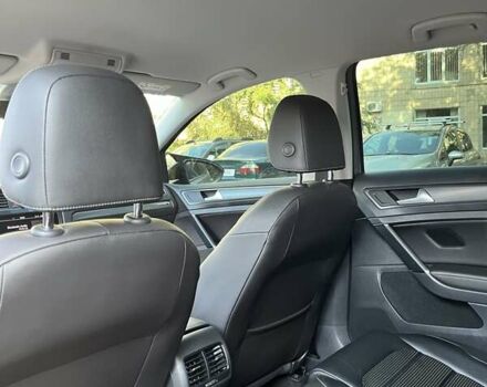 Серый Фольксваген e-Golf, объемом двигателя 0 л и пробегом 103 тыс. км за 15300 $, фото 15 на Automoto.ua