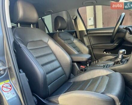 Серый Фольксваген e-Golf, объемом двигателя 0 л и пробегом 82 тыс. км за 14500 $, фото 13 на Automoto.ua