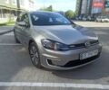 Серый Фольксваген e-Golf, объемом двигателя 0 л и пробегом 118 тыс. км за 13999 $, фото 1 на Automoto.ua