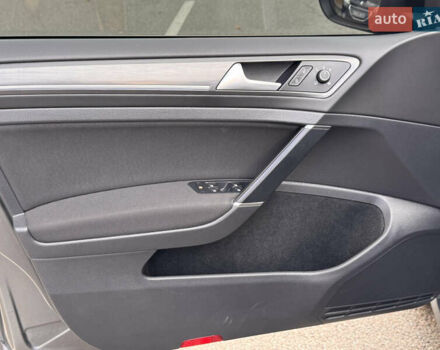 Сірий Фольксваген e-Golf, об'ємом двигуна 0 л та пробігом 190 тис. км за 11500 $, фото 26 на Automoto.ua