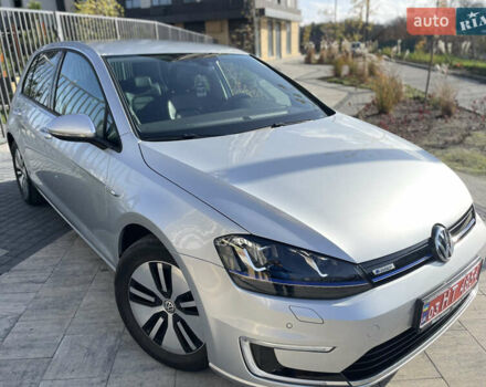 Серый Фольксваген e-Golf, объемом двигателя 0 л и пробегом 76 тыс. км за 9300 $, фото 1 на Automoto.ua