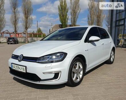 Сірий Фольксваген e-Golf, об'ємом двигуна 0 л та пробігом 74 тис. км за 14600 $, фото 3 на Automoto.ua