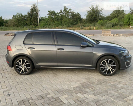 Серый Фольксваген e-Golf, объемом двигателя 0 л и пробегом 109 тыс. км за 14200 $, фото 3 на Automoto.ua