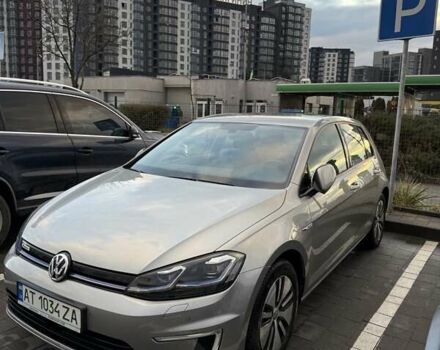 Серый Фольксваген e-Golf, объемом двигателя 0 л и пробегом 46 тыс. км за 15000 $, фото 1 на Automoto.ua